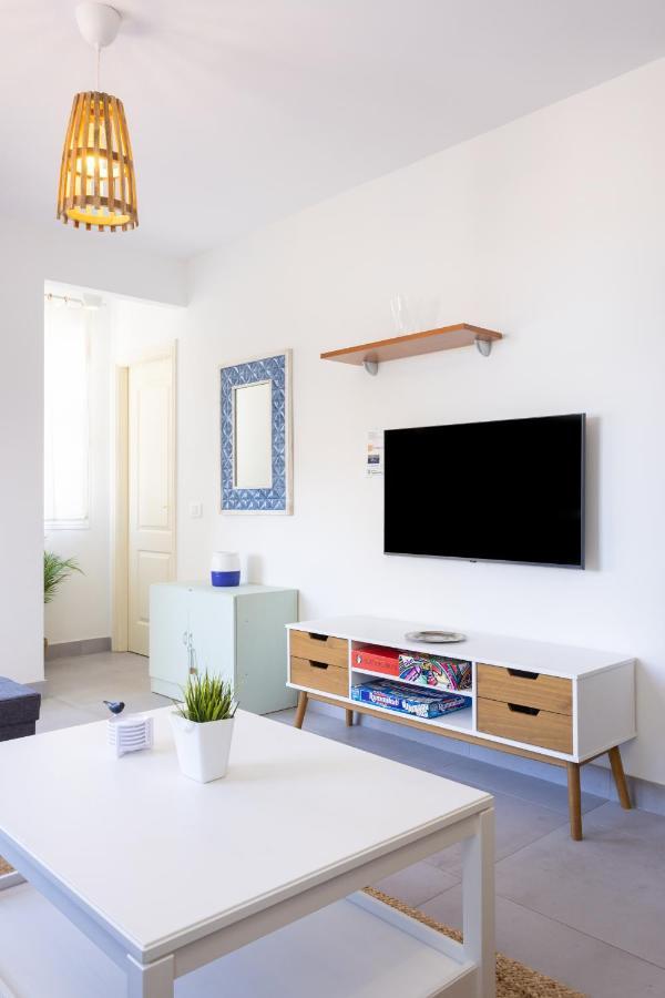 Home2Book Cozy Apartment El Medano, Wifi Екстериор снимка
